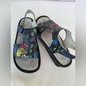 Alegria Viki Vik 839 Roses Floral  Adjustable Strap Sandals Size 7.5 - 8 / EU 38